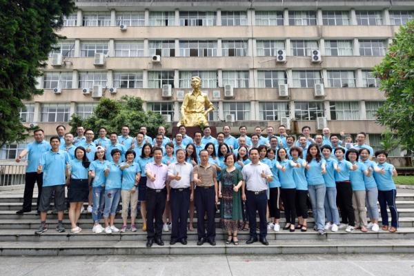 华南农大98级某班二十周年聚会